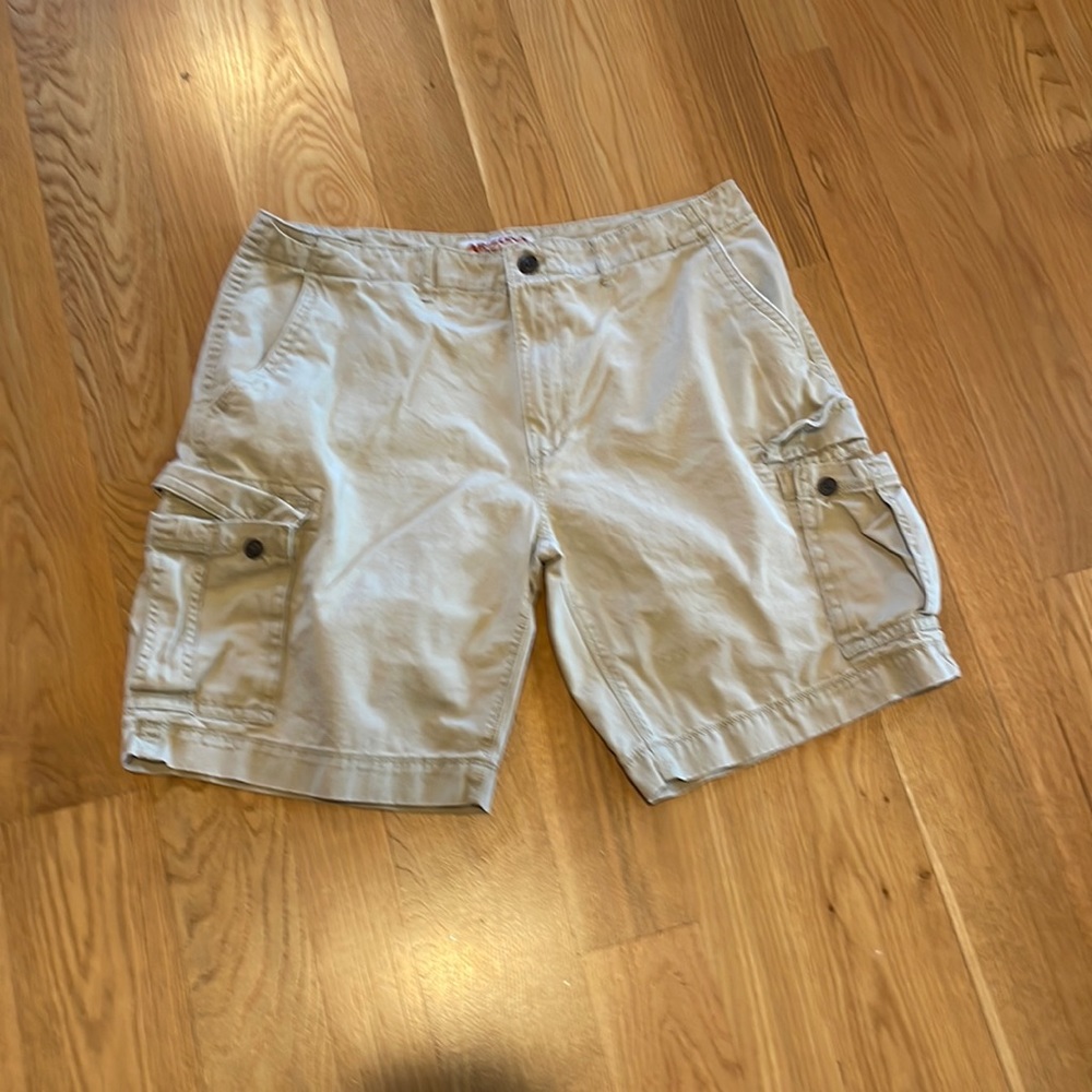 Men’s Arizona jean company 38 cargo 100% cotton shorts brown tan khaki